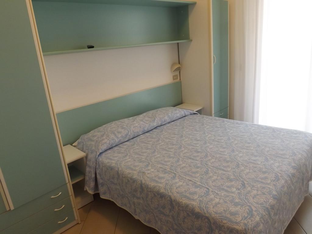 Hotel Tura Bellaria-Igea Marina Habitación foto