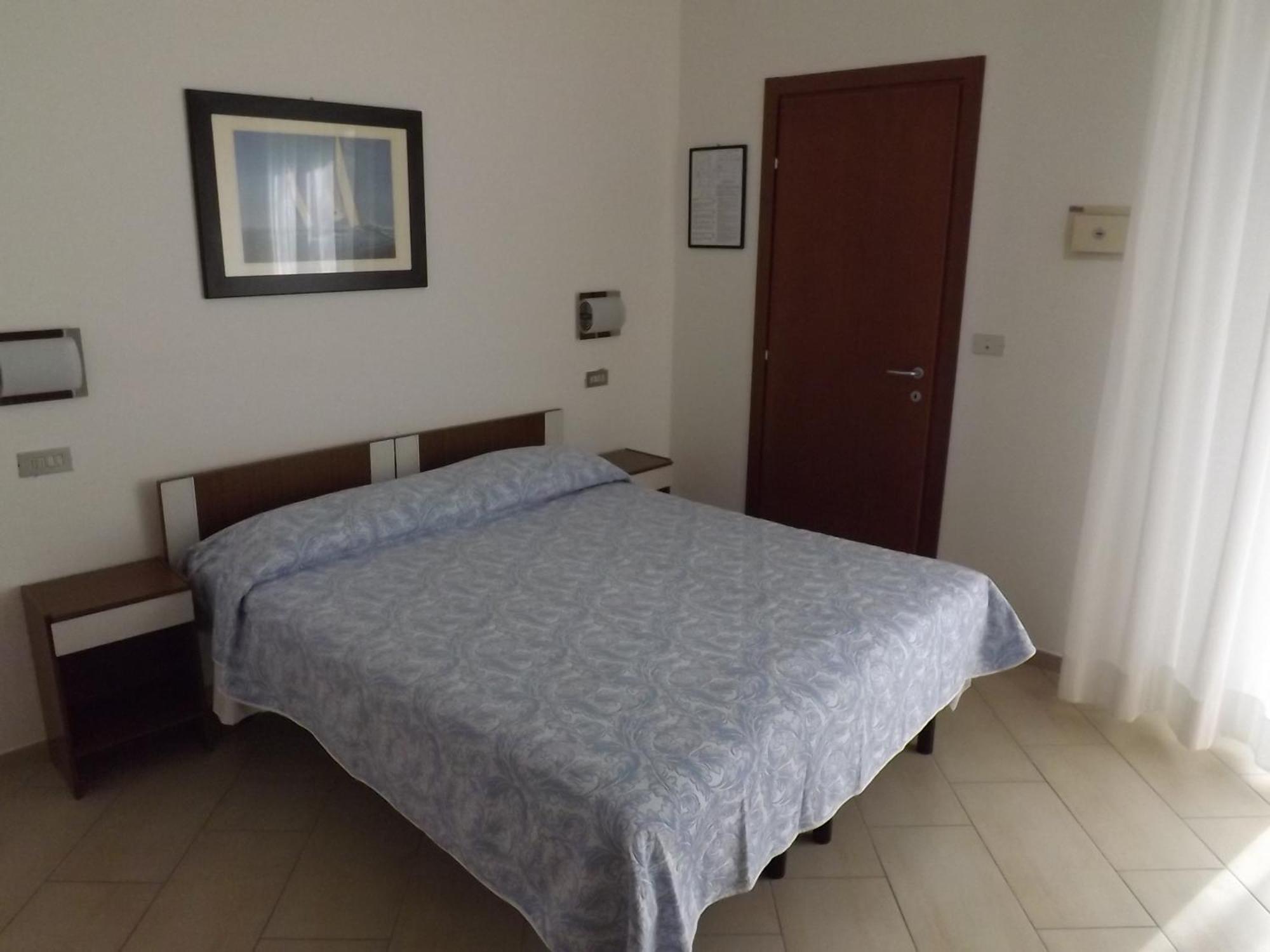 Hotel Tura Bellaria-Igea Marina Habitación foto